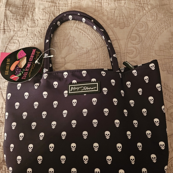 Betsey Johnson Handbags - Betsey Johnson Black and White Skull Lunch Tote